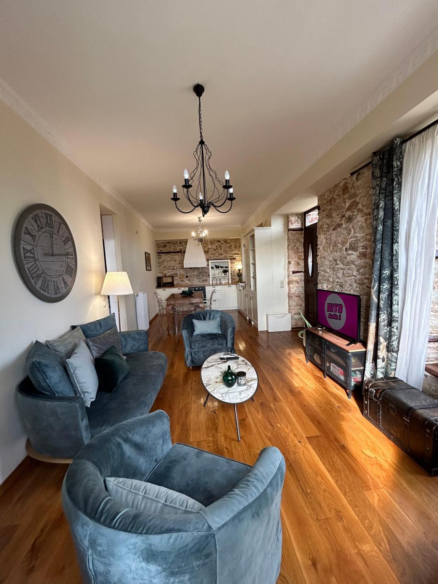 Νόνη Apartment Miléai Екстериор снимка